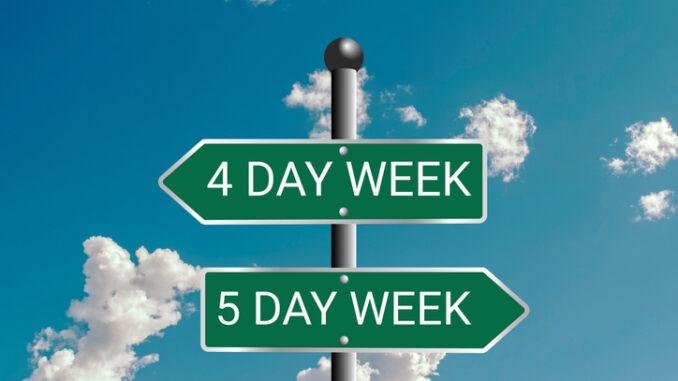 Five-day or Four-day workweek - Traffic sign with text - 4-day or 5-day work week ( 2-day or 3-day weekend ). Employees, employment, holiday, Question of productivity and efficiency